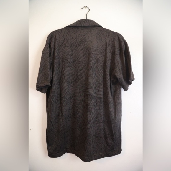 Van Heusen Men’s Polo Shirt Leaf Print Gray Black Classic Fit Size M - Picture 3 of 3